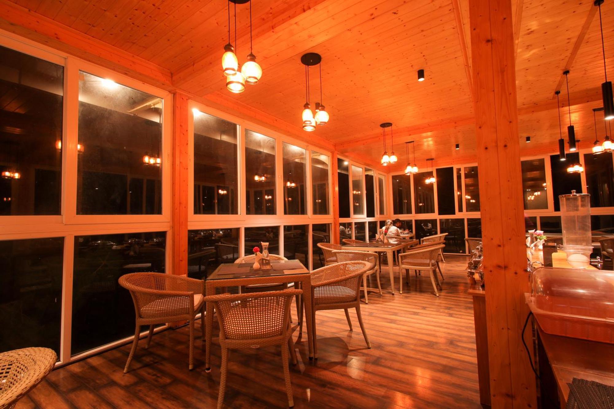 The Woods Retreat Hotel Lansdowne Buitenkant foto