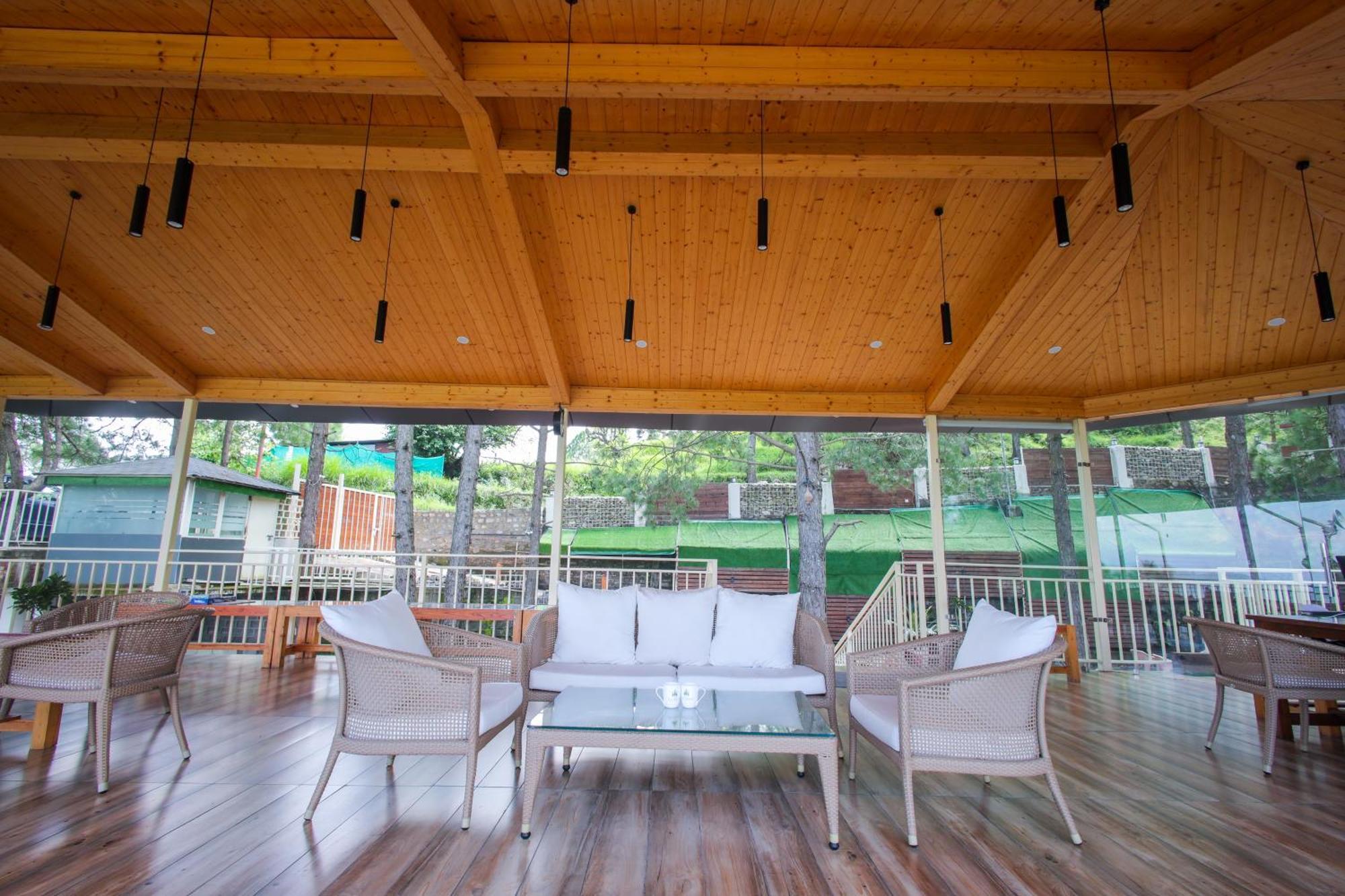 The Woods Retreat Hotel Lansdowne Buitenkant foto