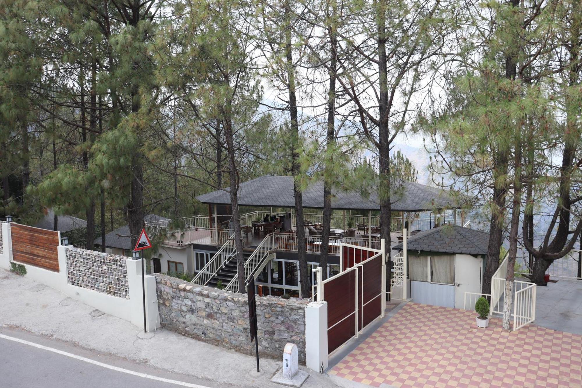 The Woods Retreat Hotel Lansdowne Buitenkant foto